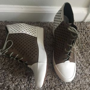 10 CROSBY DEREK LAM LACE UP PERFORATED BOOTIES